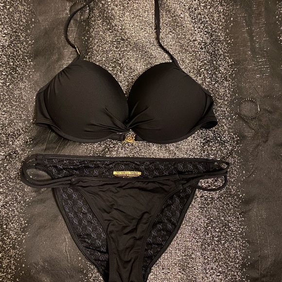 Victoria’s Secret black bikini SZ Sm bottoms SZ 34D push up top. - Picture 1 of 5